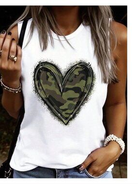 Women's Large Heart Camo Love Camouflage Sleeveless Graphic Tee Tank Top Graphic